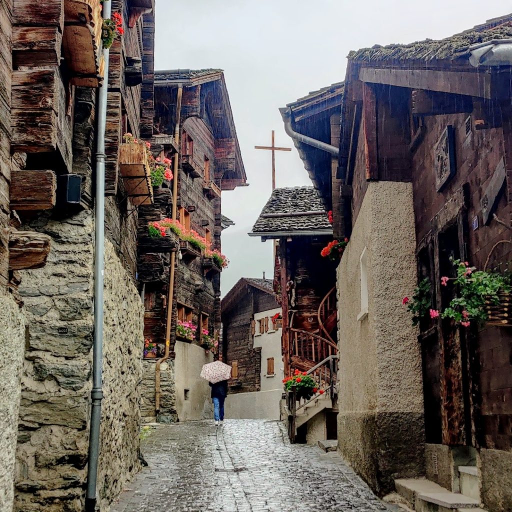 hiking-haute-route-grimentz