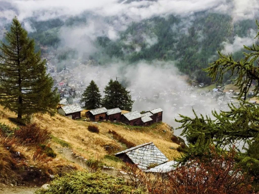 hiking-haute-route-zermatt-houses-2
