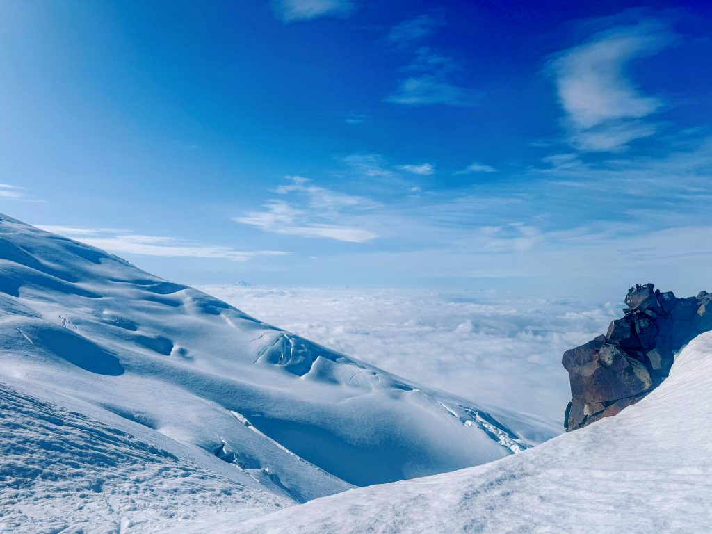 Mt_Baker_Mountaineering_Course_Mt_Rainier