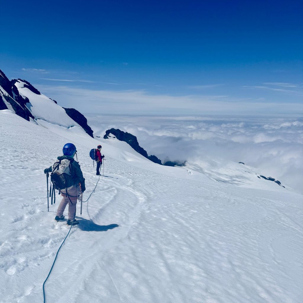 Mt_Baker_Moutaineering_Course_desent