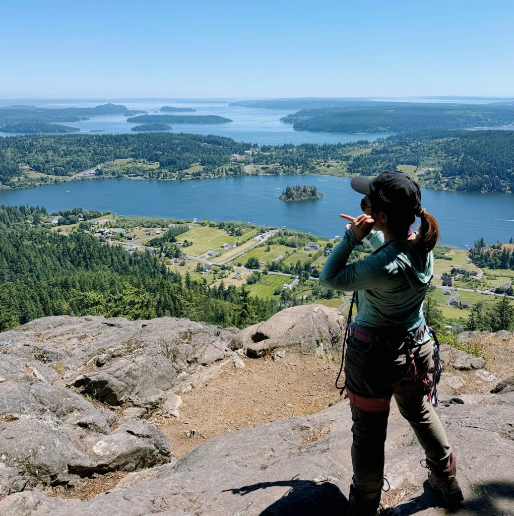Mt_Baker_Mountaineering_Course_Mt_Erie_view